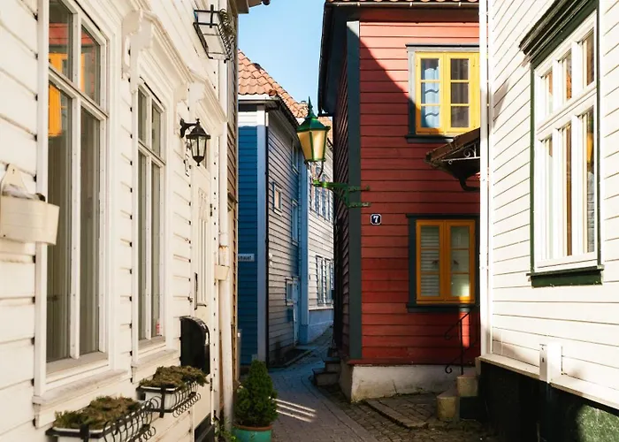 Unique & Cosy House In Center *